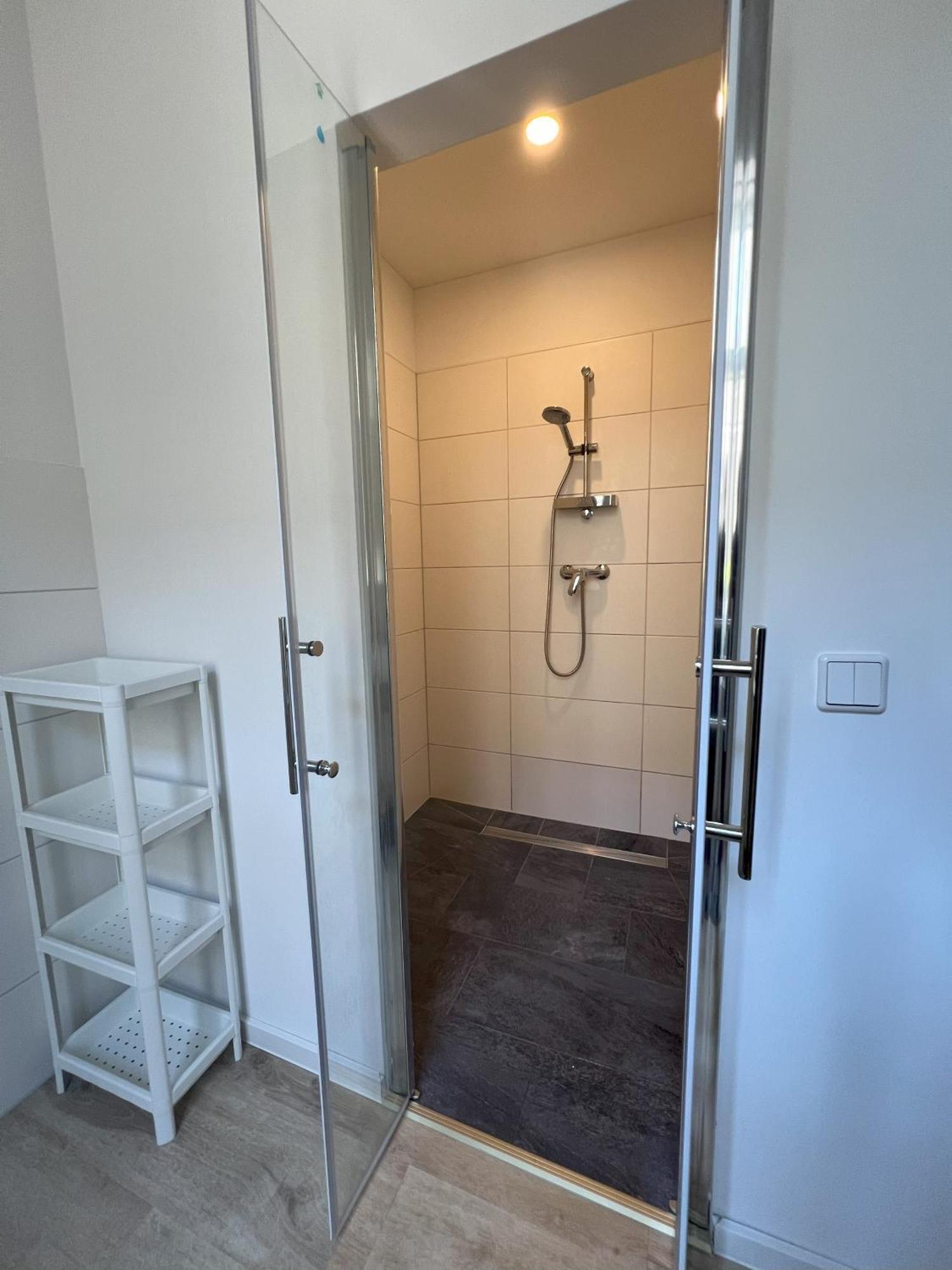 Zentrale & Flexible Unterkunft II Wilhelmshaven Luaran gambar